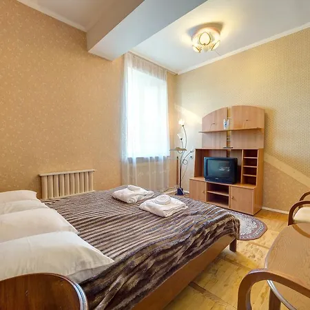 Hotel Aleksandria 2*