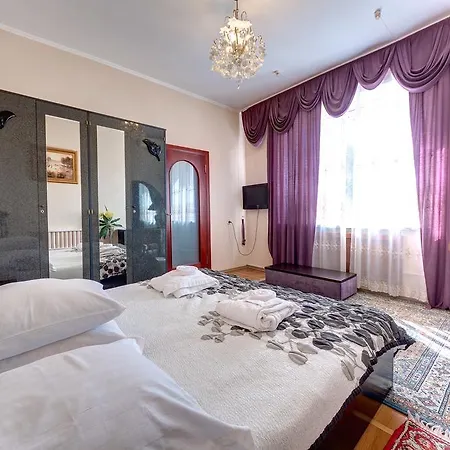 Aleksandria Hotel 2*
