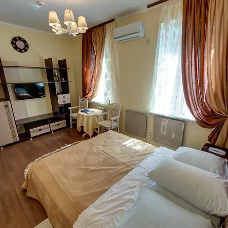 Hotel Aleksandria 2*